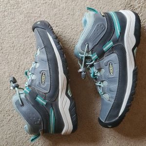 Children's Keen Targhee Mid Waterproof Hiking Sneaker - Big Kids Size 4